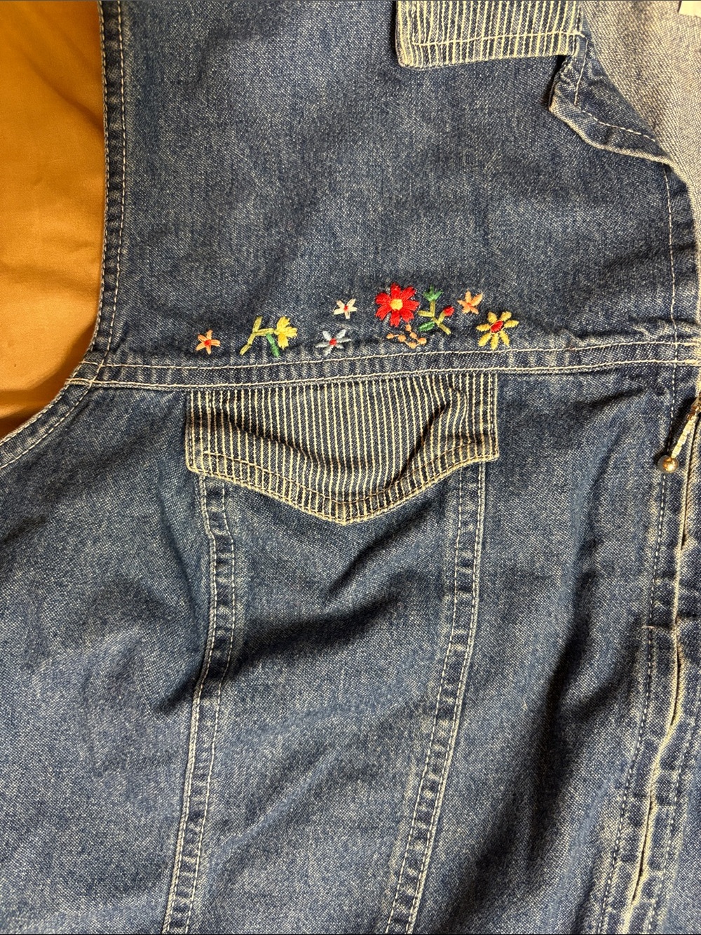 Vintage Carolina Blues Denim Sleeveless Jacket with Floral Embroidery - Blue - Picture 2 of 5
